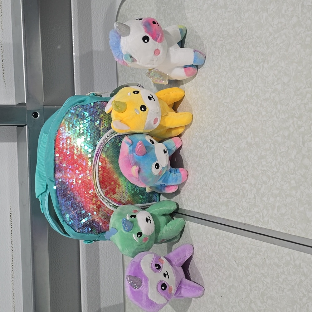 Pomkinz Unicorn Pet Pals Set of 5 Stuffed Unicorn Animals  Rainbow Bag‎ . NWT